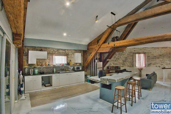 AFFAIRE à saisir ! Somptueuse maison en pierre intégralement restaurée - 166 m² - 5 pièces + GARAGE 115 m²