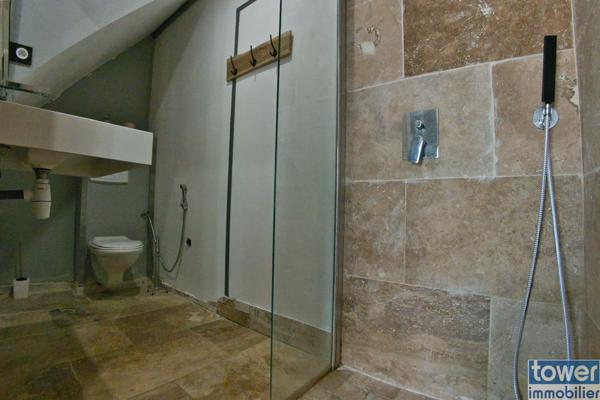 AFFAIRE à saisir ! Somptueuse maison en pierre intégralement restaurée - 166 m² - 5 pièces + GARAGE 115 m²