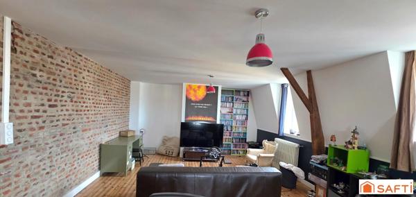 Superbe maison bourgeoise T7, cour et garage avec combles aménageables