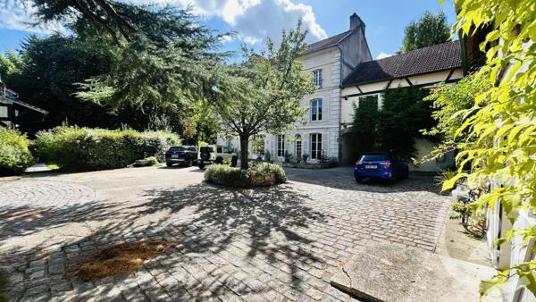 Maison à vendre  16 pièces - 485 m2 VERNON - 27