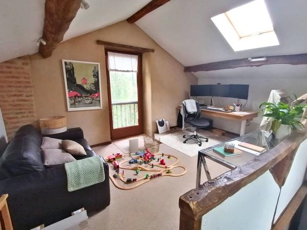 Maison en pierre avec grange et possibilité de gîtes – Piégut-Pluviers (Dordogne)