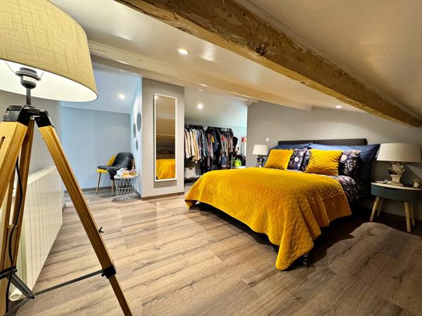 Entre mer et montagne : maison avec piscine, grand terrain et panorama d’exception