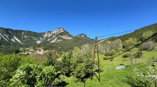 Entre mer et montagne : maison avec piscine, grand terrain et panorama d’exception