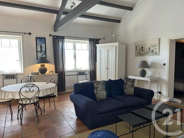 Maison à vendre  4 pièces - 89 m 2   STE MARIE DE RE  - 17