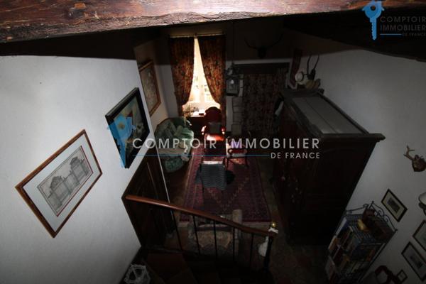Propriete
                                                                                                                                                                                                                                                                                                                        9 pièce(s)                                                                                                                                                                                                          5 chambre(s)                                                                                                                                                                                                          190  m²