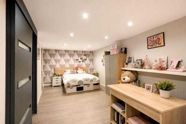 Appartement à SAINT-ETIENNE, 42000 - 4 pièces 214m²