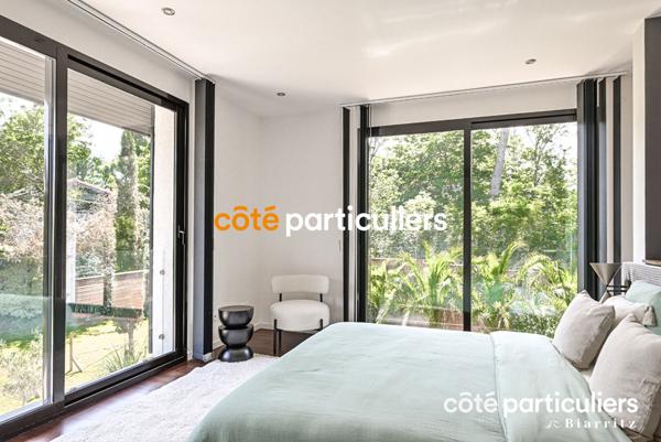 Vente Maison310 m² - 7 Pièces - ARCANGUES (64200)