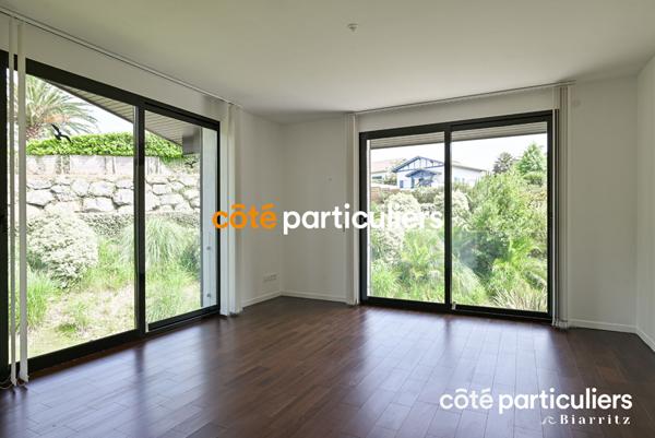 Vente Maison310 m² - 7 Pièces - ARCANGUES (64200)