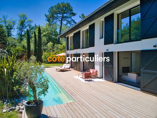 Vente Maison310 m² - 7 Pièces - ARCANGUES (64200)