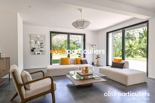 Vente Maison310 m² - 7 Pièces - ARCANGUES (64200)