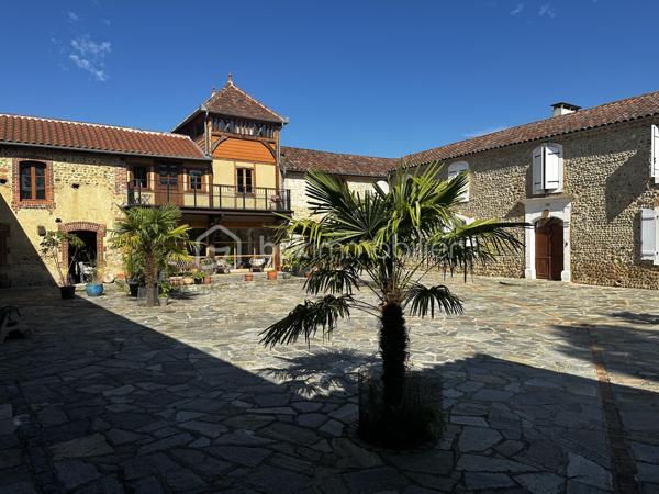 Bastide de 400,85 m²
