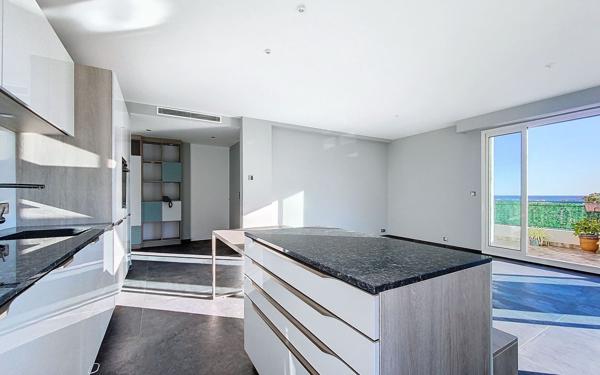 Appartement à vendre    2 pièces • 67,50 m2 Nice