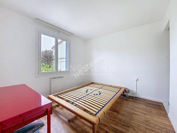 Nantes Nord : Exclusivité ! Maison rénovée avec goût 3 chambres, garage et percelle de 300 m² !  Proche toutes commodités.