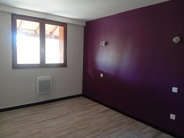 Maison à vendre 8 pièces  (09)