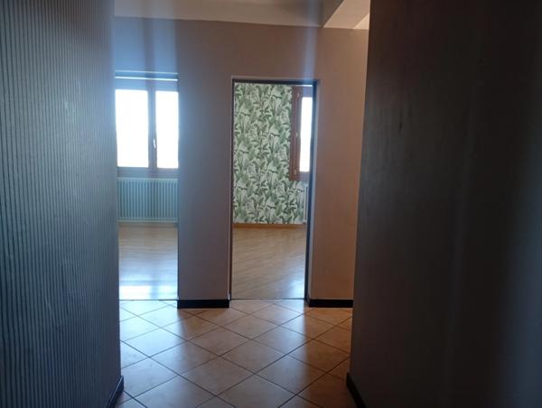 Maison à vendre 8 pièces  (09)