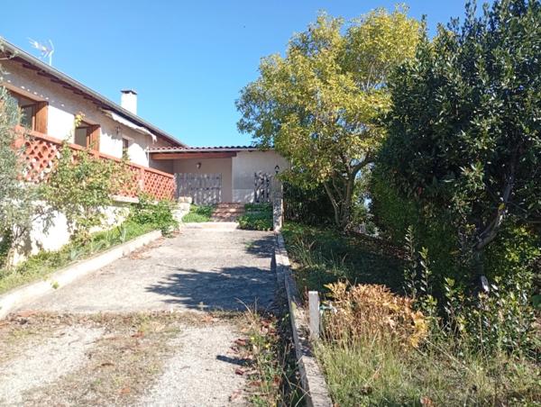 Maison à vendre 8 pièces  (09)