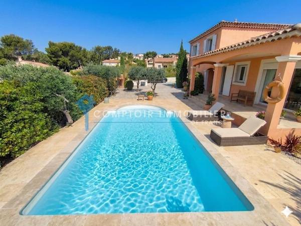 Villa
                                                                                                                                                                                                                                                                                                                        5 pièce(s)                                                                                                                                                                                                          5 chambre(s)                                                                                                                                                                                                          148  m²