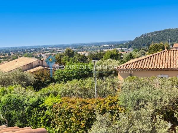 Villa
                                                                                                                                                                                                                                                                                                                        5 pièce(s)                                                                                                                                                                                                          5 chambre(s)                                                                                                                                                                                                          148  m²
