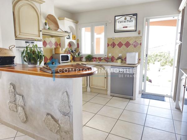 Villa
                                                                                                                                                                                                                                                                                                                        5 pièce(s)                                                                                                                                                                                                          5 chambre(s)                                                                                                                                                                                                          148  m²