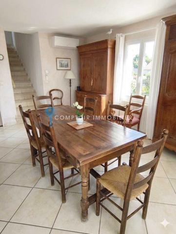 Villa
                                                                                                                                                                                                                                                                                                                        5 pièce(s)                                                                                                                                                                                                          5 chambre(s)                                                                                                                                                                                                          148  m²