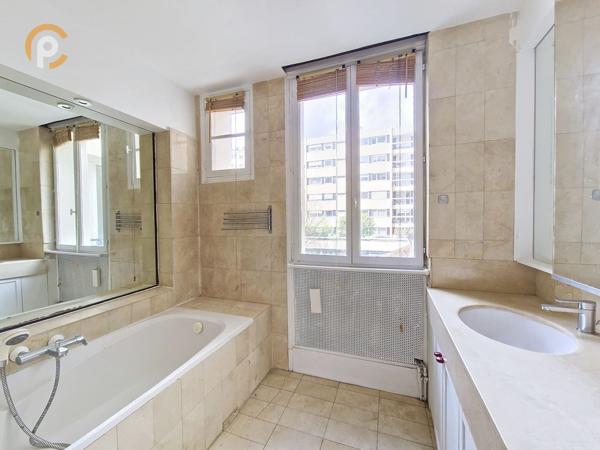 Vente Appartement100 m² - 5 Pièces - PARIS (75013)