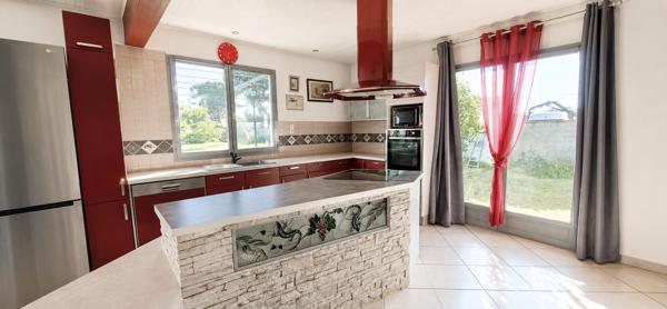 PIA (66) – Maison de plain-pied 4 faces sur un magnifique terrain arboré de plus de 2 000 m²