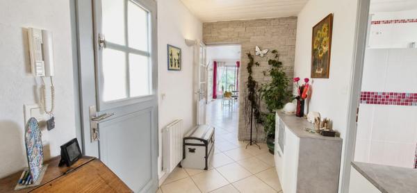 PIA (66) – Maison de plain-pied 4 faces sur un magnifique terrain arboré de plus de 2 000 m²