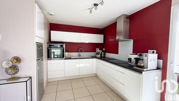 Maison à vendre 5 pièces 120 m² Bains