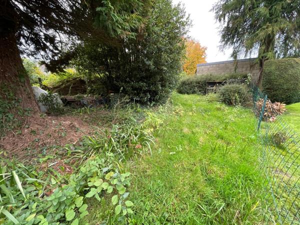 MAISON DE VILLE A RENOVER ENTIEREMENT+ TERRAIN CONSTRUCTIBLE