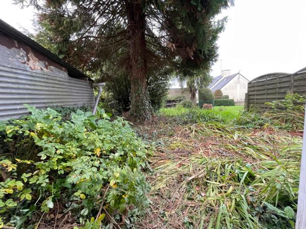 MAISON DE VILLE A RENOVER ENTIEREMENT+ TERRAIN CONSTRUCTIBLE