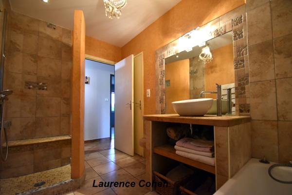 MAISON T5 143 m² 2000 m² de TERRAIN