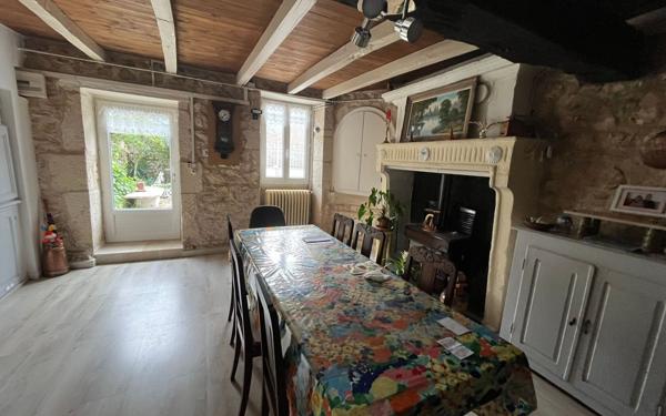 Maison à vendre    4 pièces •  Agris