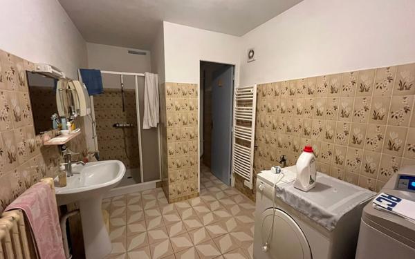 Maison à vendre    4 pièces •  Agris