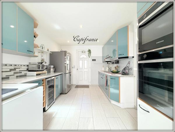 Maison à vendre 6 pièces 138 m² (174 m² au sol)  dépendance