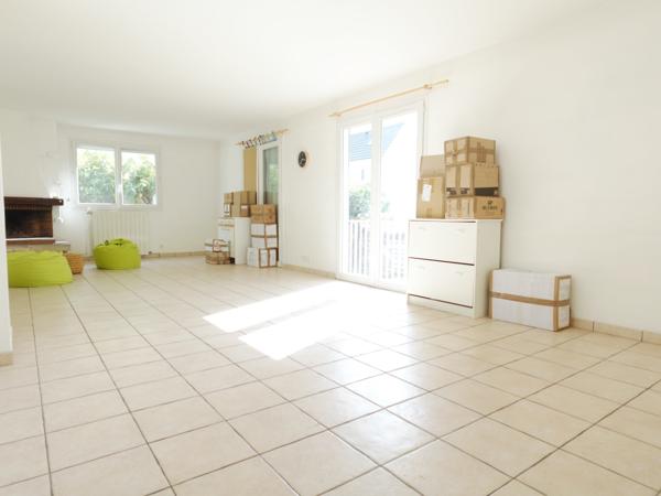 Maison
         5 pièces
        - 155 m² Exclusivité 525 000 € *