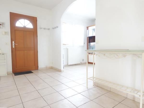 Maison
         5 pièces
        - 155 m² Exclusivité 525 000 € *
