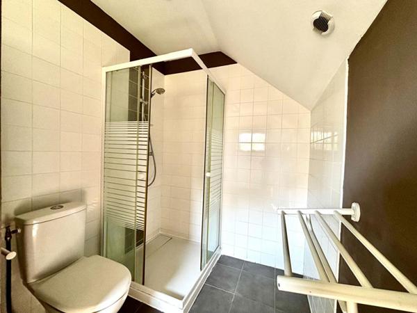 Maison La Menitre 6 pièce(s) 160 m2