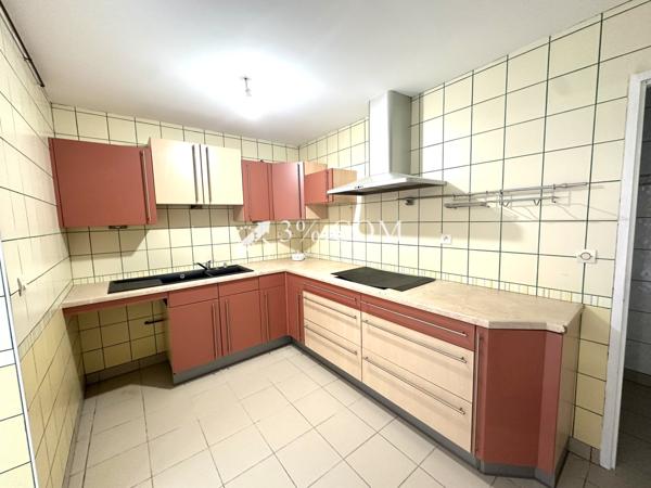 Maison de village 8 pièce(s) 5 chambre(s) 215 m²