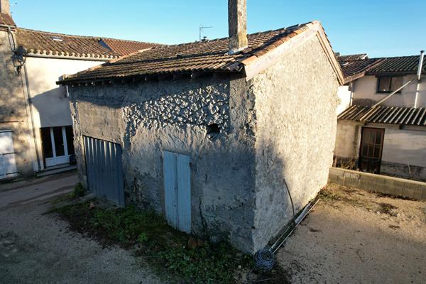 Maison à vendre de 70 m² à Nérac - 3 pièces, 2 chambres avec garage et jardin