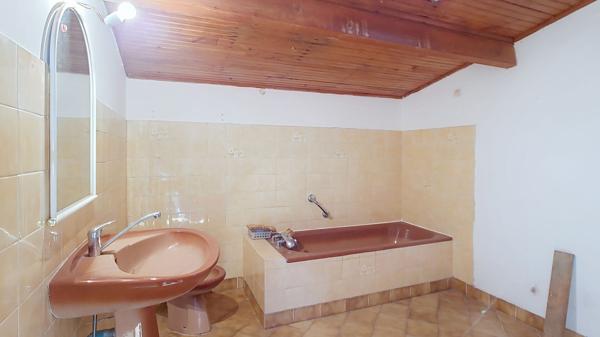 Maison à vendre de 70 m² à Nérac - 3 pièces, 2 chambres avec garage et jardin