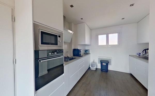 Appartement à vendre    4 pièces • 69,94 m2 Villeurbanne