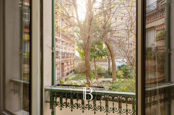 Paris 18ème, Appartement 6 Chambres -  159 m² à vendre