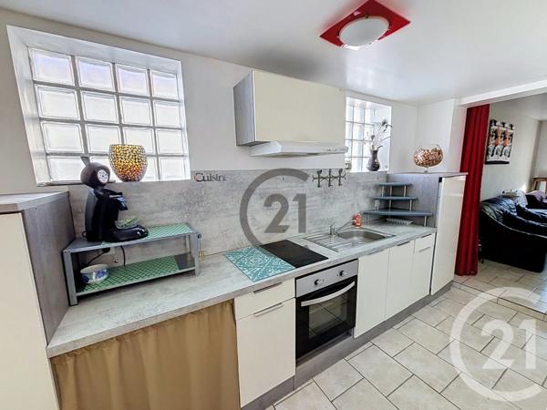 Immeuble à vendre  122 m 2   VALRAVILLON  - 89