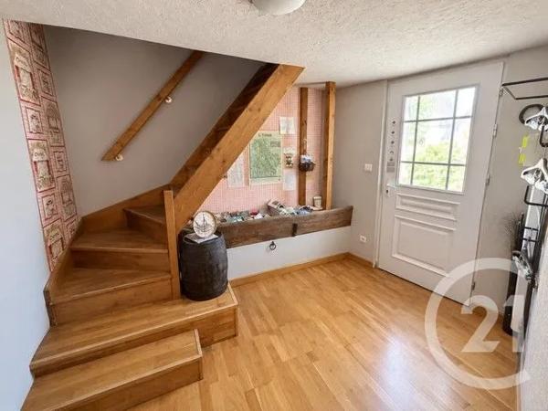 Immeuble à vendre  122 m 2   VALRAVILLON  - 89