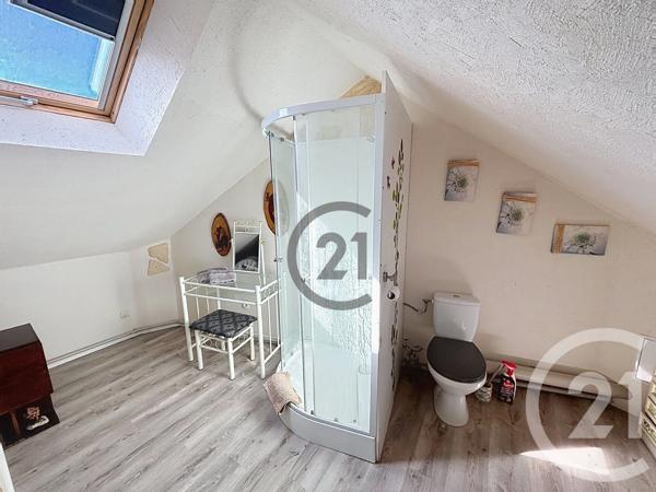 Immeuble à vendre  122 m 2   VALRAVILLON  - 89