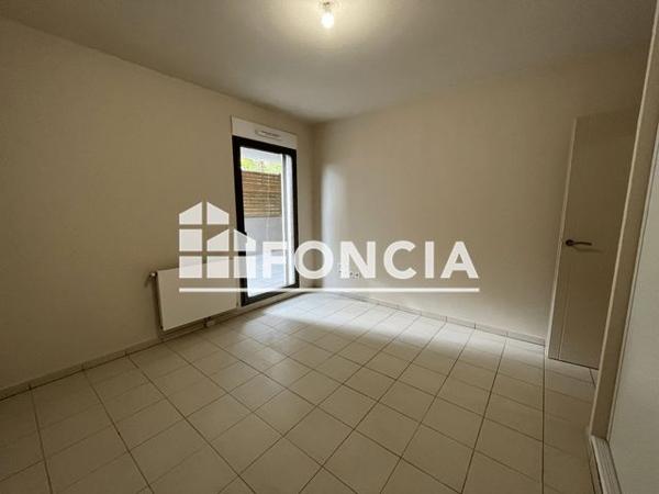 Location Appartement 4 pièces 106.2 m² - 1 MAIL MARYSE BASTIE BAT E Nimes 30000