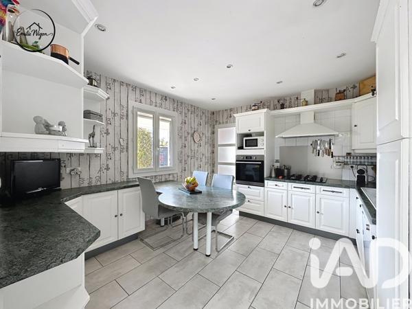 Maison à vendre 6 pièces 140 m² Villenave-d'Ornon