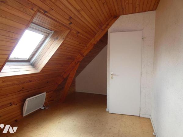CHATEAUNEUF DU FAOU- Maison sur grand terrain