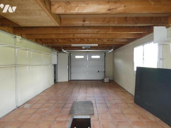 CHATEAUNEUF DU FAOU- Maison sur grand terrain