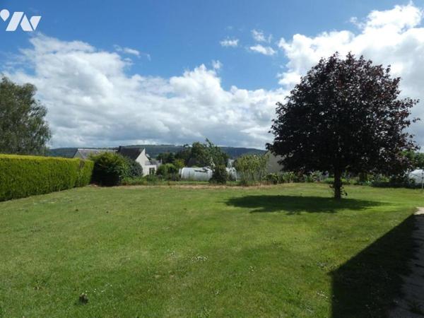 CHATEAUNEUF DU FAOU- Maison sur grand terrain